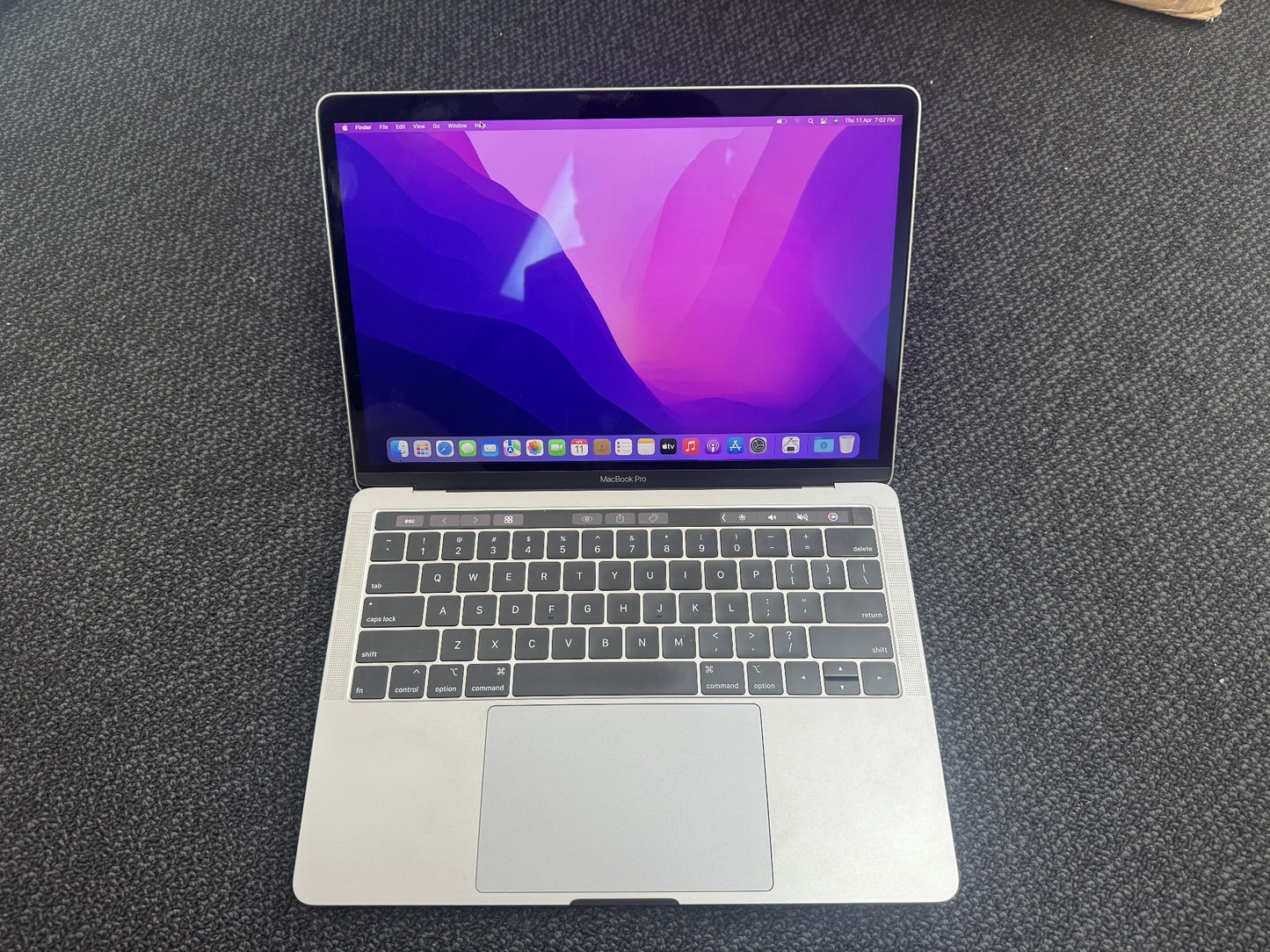 Immaculate Apple MacBook Pro 13'' 2019 8GB 512GB Touchbar