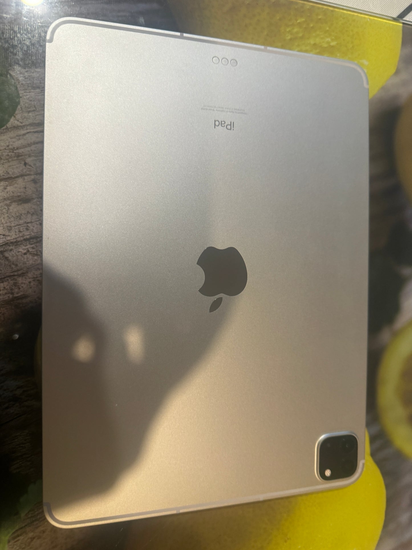 Pristine Apple iPad Pro 11" (Wi-Fi/Cell 3rd Gen) 256GB battery health 100%