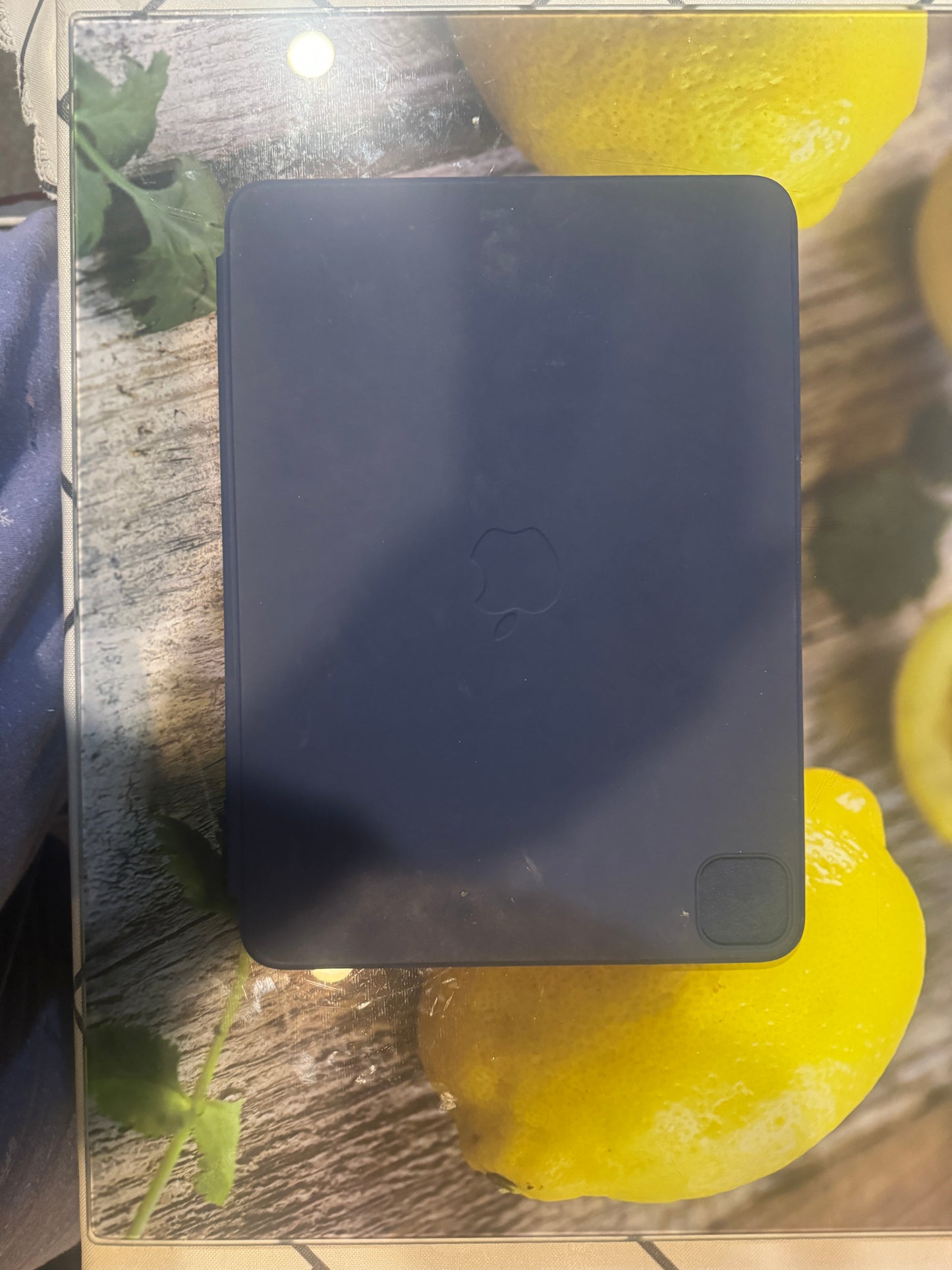 Pristine Apple iPad Pro 11" (Wi-Fi/Cell 3rd Gen) 256GB battery health 100%