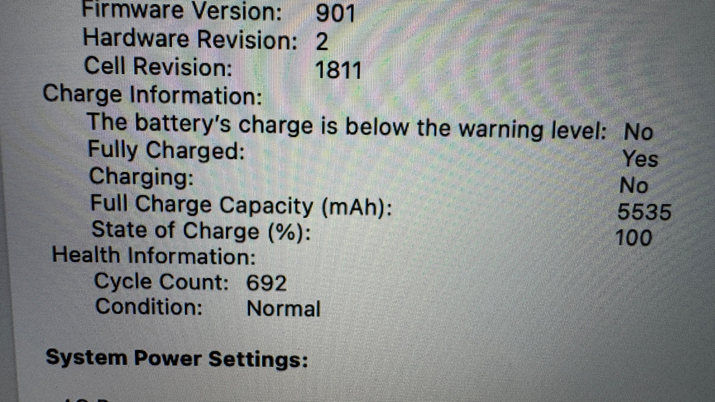 Excellent Apple MacBook Pro 15.4‘’ 2019 "Core i7" 2.6 15" Touch Bar 16GB 256GB