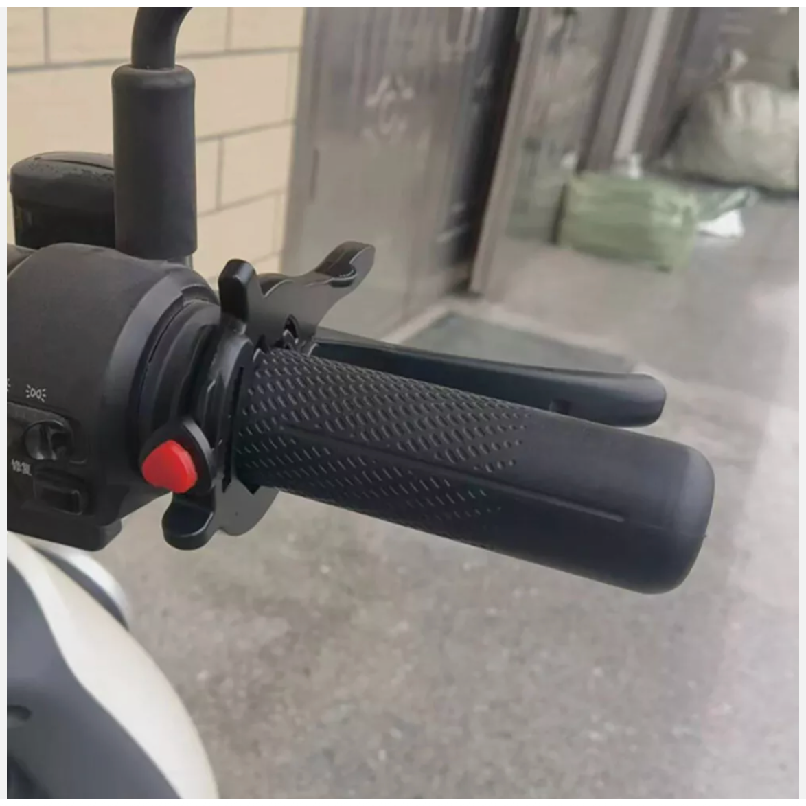 Universal Motorcycle Cruise Control Throttle Lock Motorbike Throttle Assist Lock