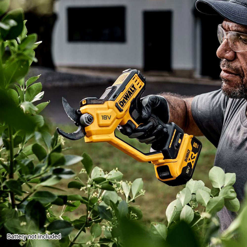DeWalt DCMPP568N-XE 18V XR Li-ion Cordless Power Pruner Shears - Skin Only