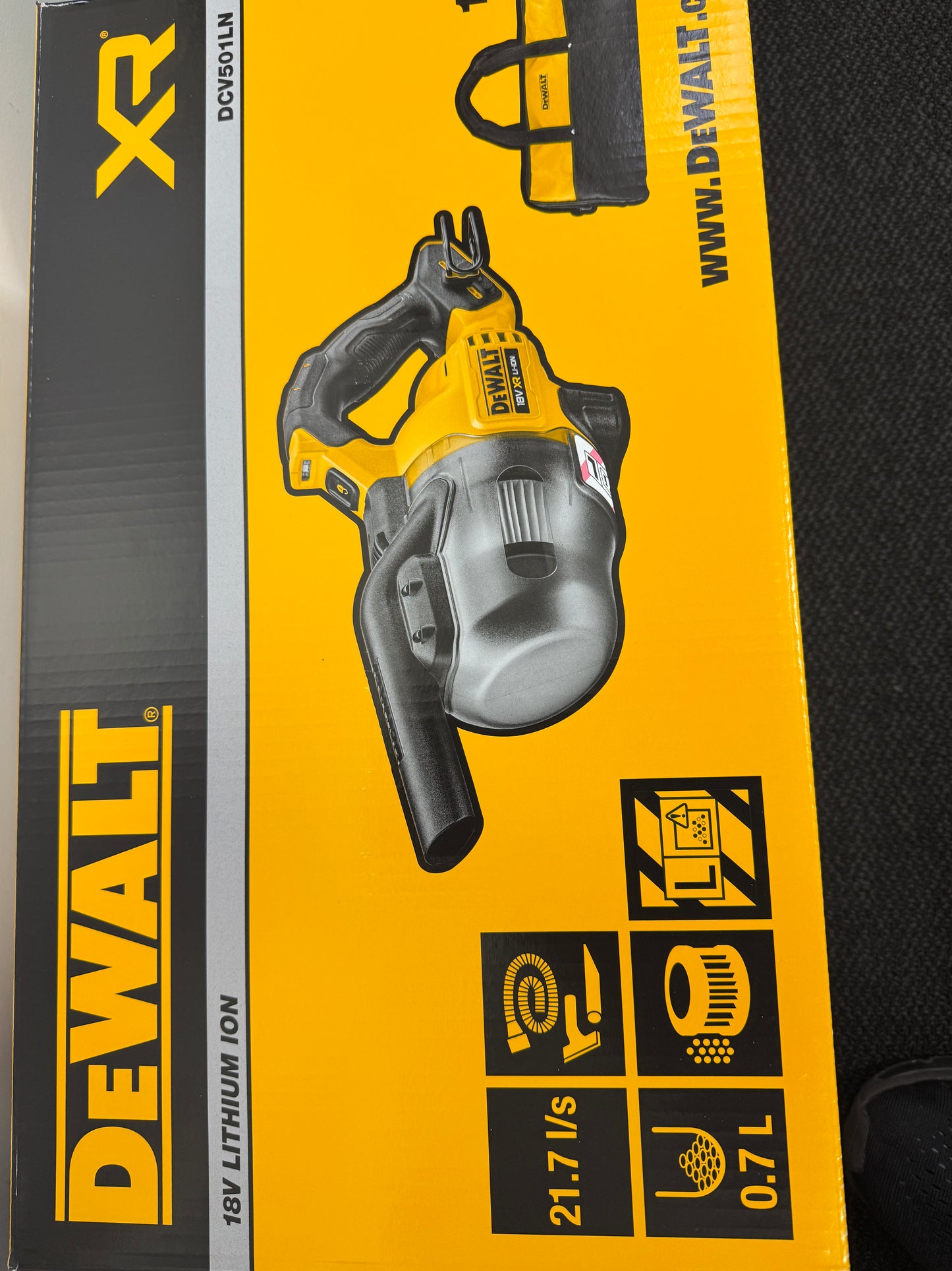 DeWalt DCV501LN-XJ 18V XR Li-ion Cordless L-Class Hand-Held Stick Vacuum - Skin Only
