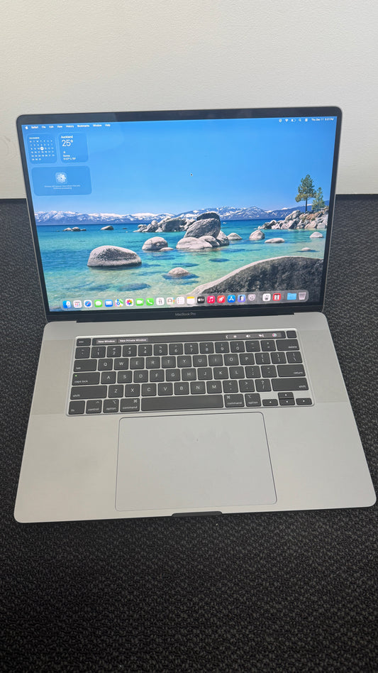 Excellent Apple MacBook Pro "Core i9" 2.3 16" 2019 64GB 1TB Battery Cycle 223