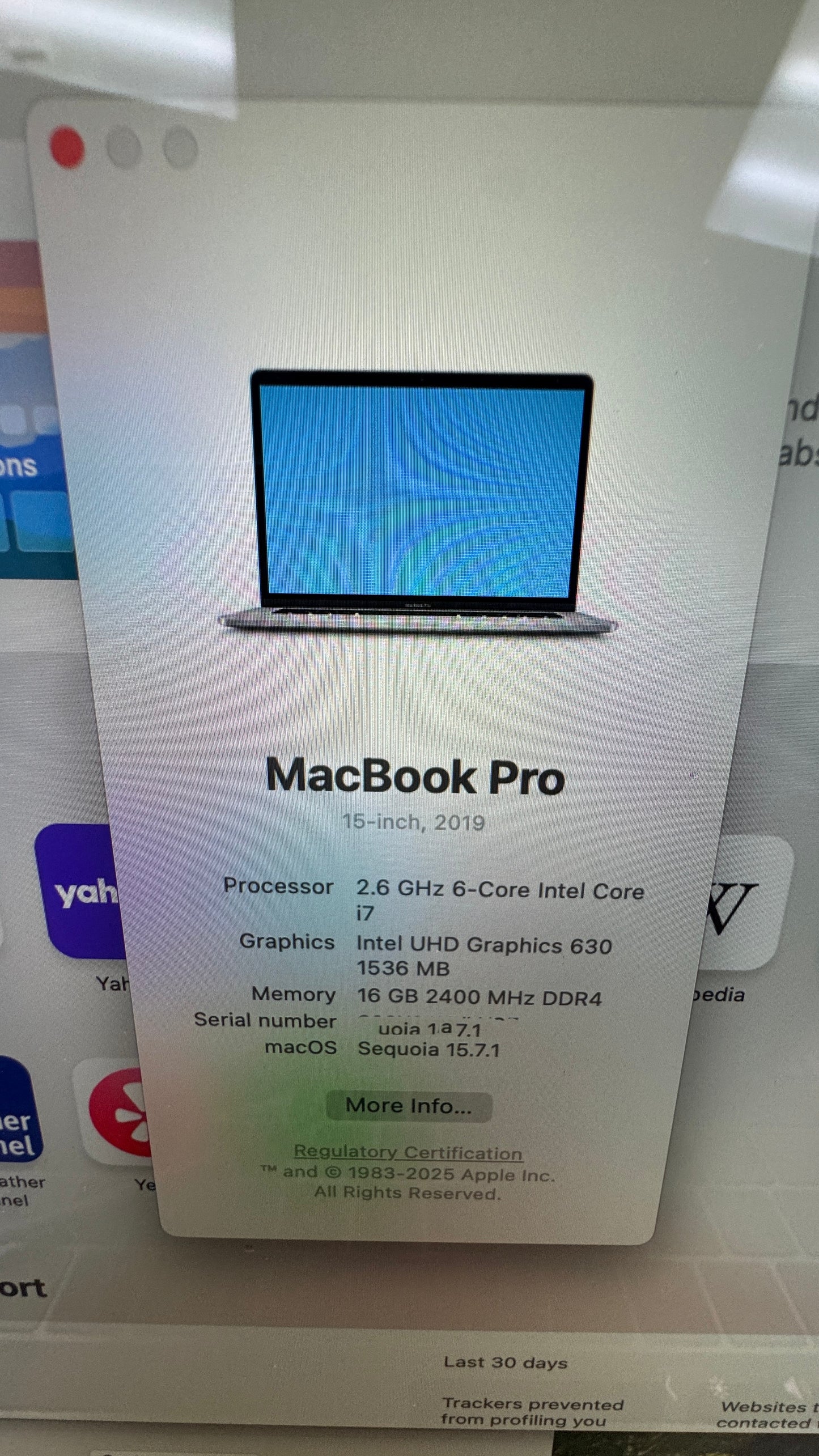Excellent Apple MacBook Pro 15.4‘’ 2019 "Core i7" 2.6 15" Touch Bar 16GB 256GB