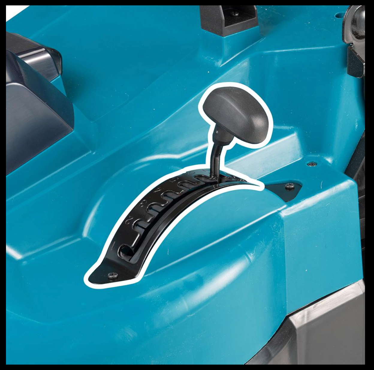 Makita DLM480Z 36V (18V x 2) Li-ion Cordless 480mm (19") Lawn Mower - Skin Only