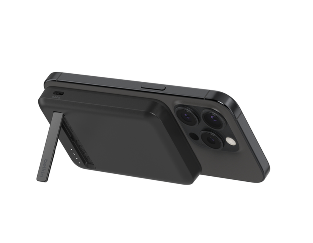 Belkin BoostCharge Pro Qi2 15W 5K Magnetic Power Bank - Black