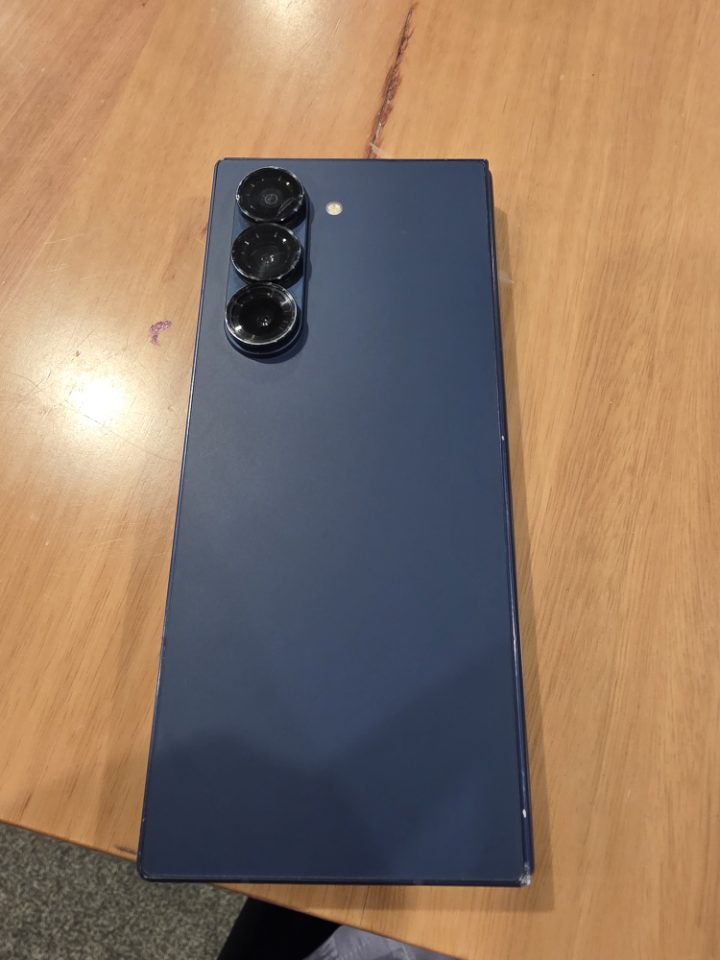 Samsung Z Fold 6 256gb with original warranty